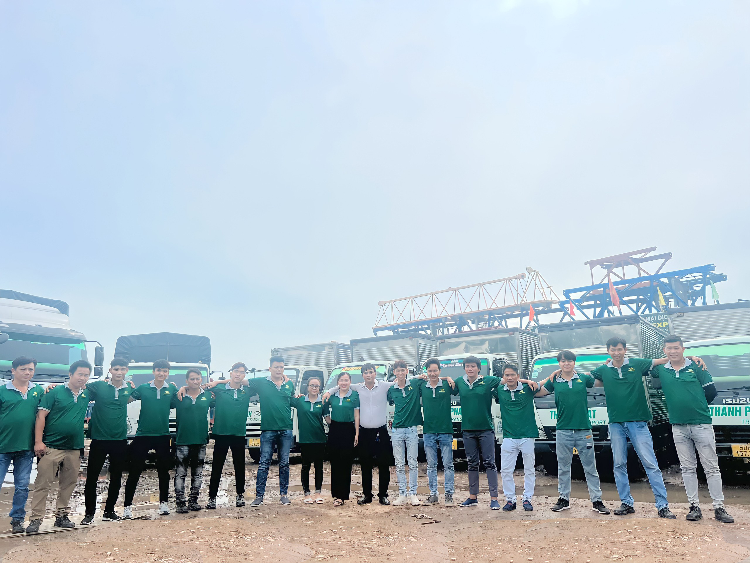 đội ngũ nhân viên thành phát